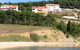 Apartments By The Sea Vlasici, Pag - 9324